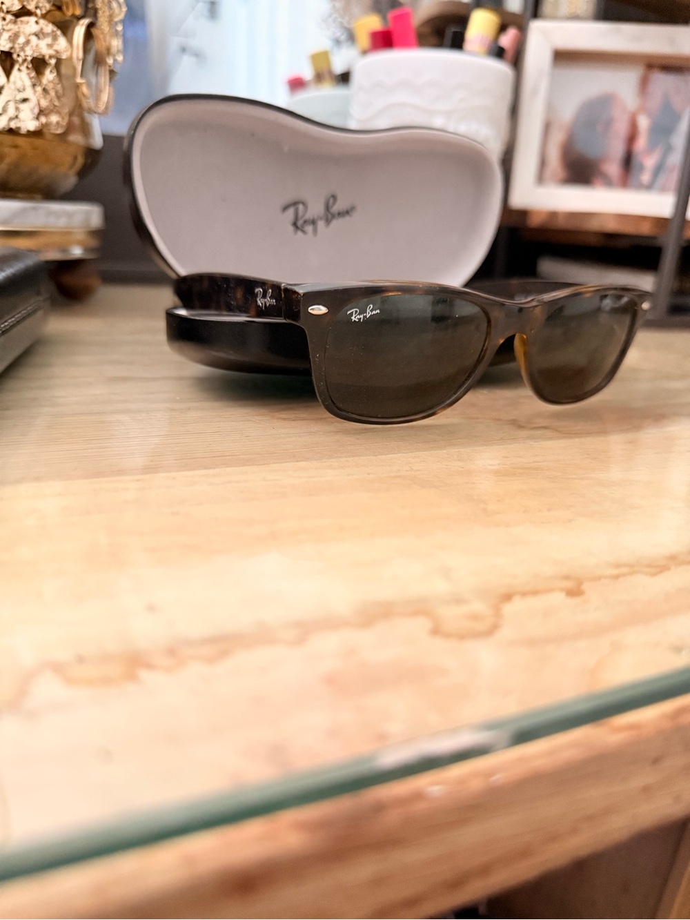 Ray-Ban Brown Tortoiseshell Sunglasses with Dark Lenses